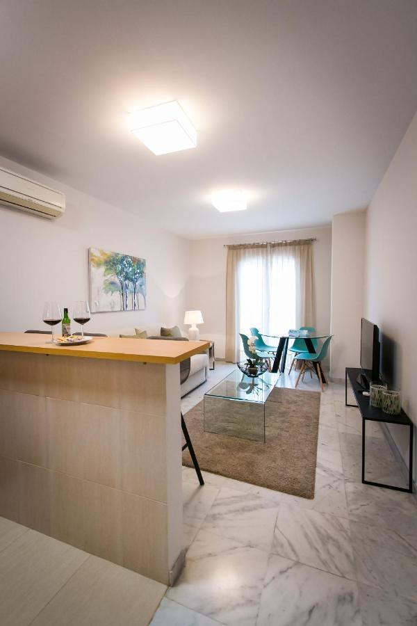 Holidays2Malaga Pena Parking & French Balcony & Smart Tv Kültér fotó