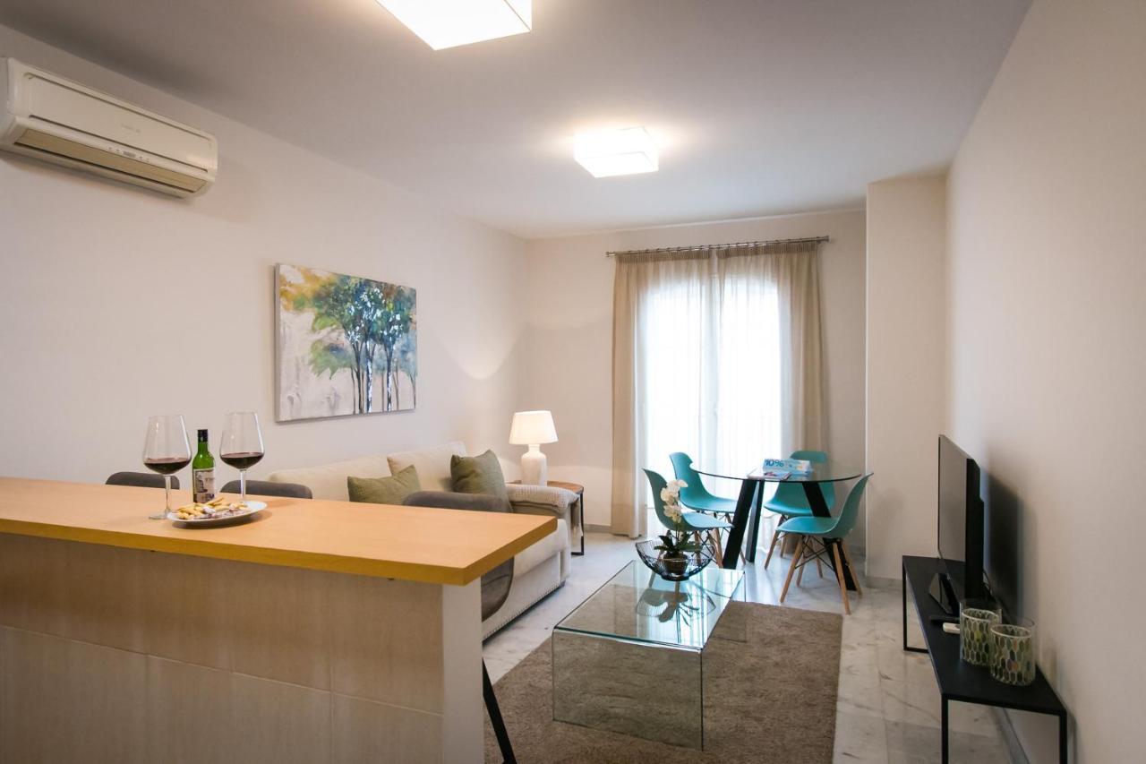 Holidays2Malaga Pena Parking & French Balcony & Smart Tv Kültér fotó